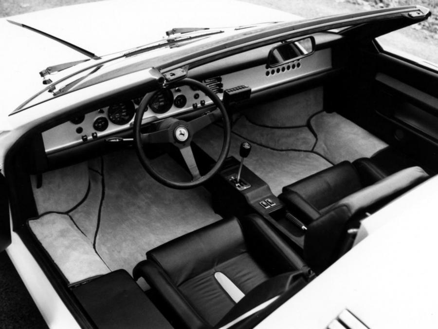  Ferrari 308 GT Rainbow Concept 1976 года  (фото 5 из 22)